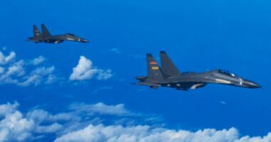 10 Chinese aircraft crossed Taiwan Strait median line, Taiwan says