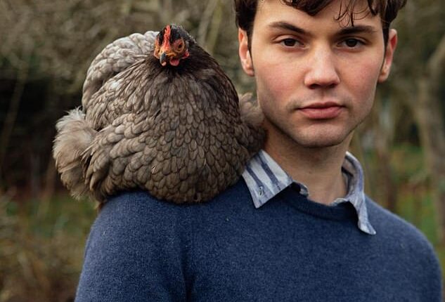 Arthur was introduced to the pastime as a young boy, by a man on the local allotments in his native Nottinghamshire. Another formative influence was Debo, the Duchess of Devonshire
