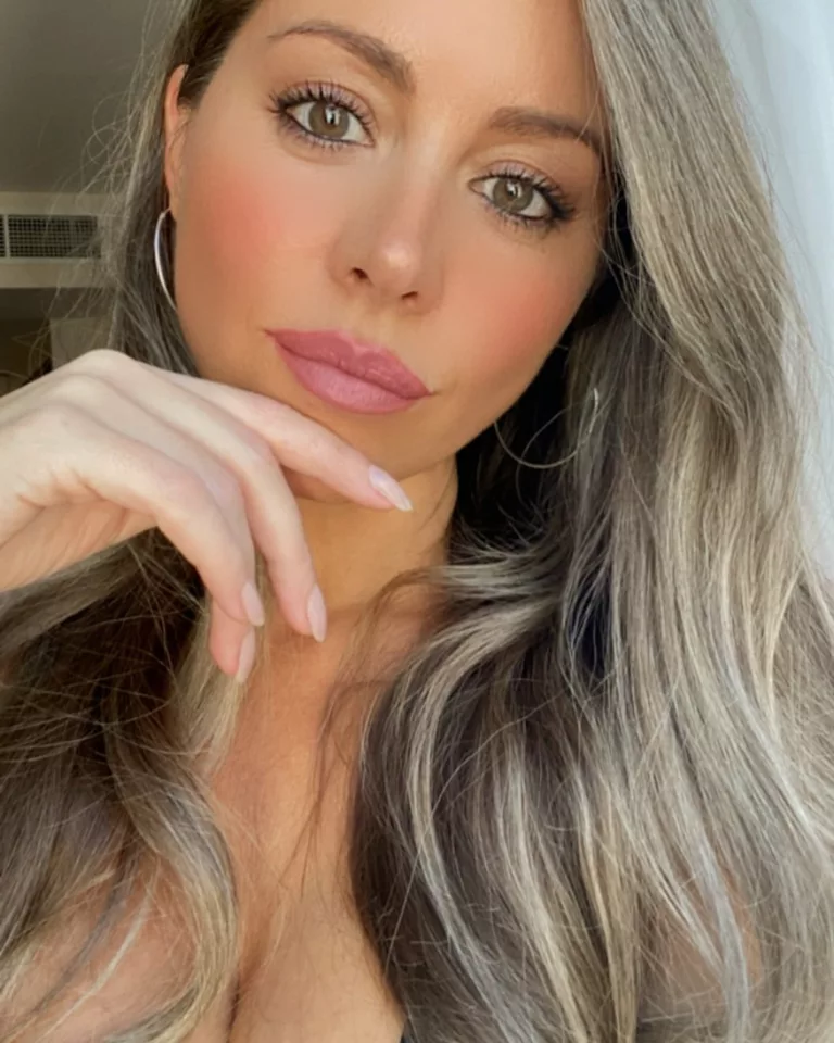 Carly Baker (Model) Wiki, Biography, Age, Boyfriend, Family, Facts and More