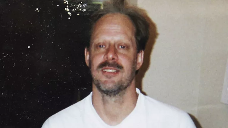 Ex-Con Wrote to Las Vegas Mass Murderer Urging Him Not to ‘Shoot or Kill Innocent People’