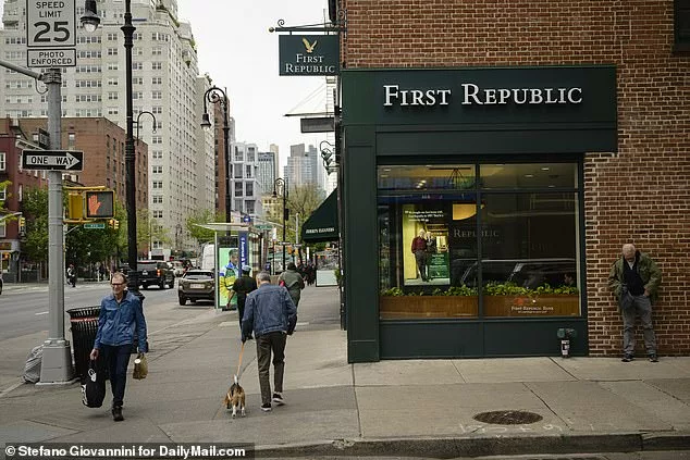 Federal officials are preparing to put ailing First Republic Bank into RECEIVERSHIP, sources claim 