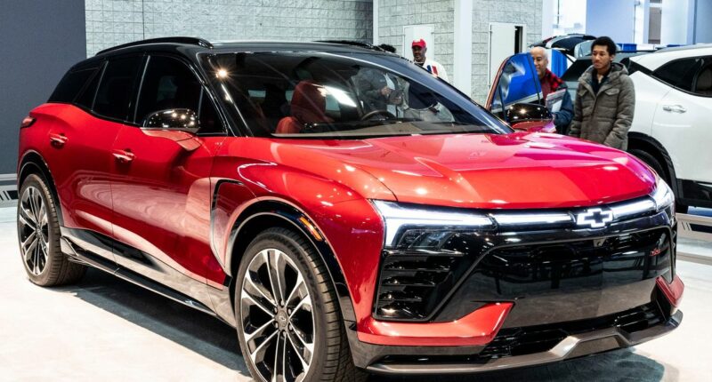 GM Ditches Apple CarPlay on EVs as Fight for Your Car’s Screen Intensifies