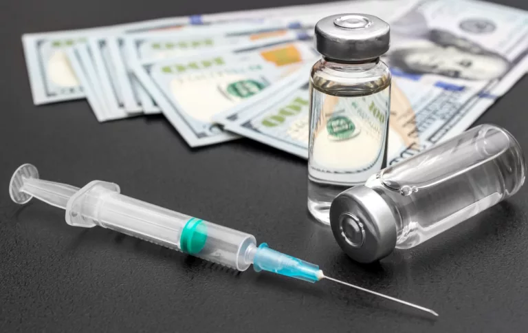 Rep. Castor touts Inflation Reduction Act reducing insulin costs