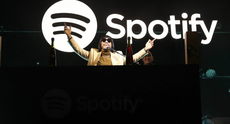 Spotify Draws More Listeners, Including Paying Subscribers