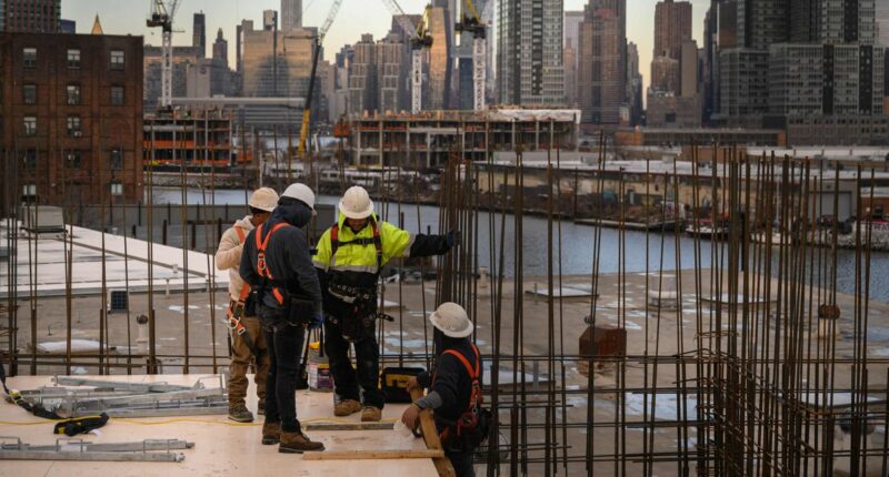 Wage Gains Pick Up as Fed Considers Rate Decision