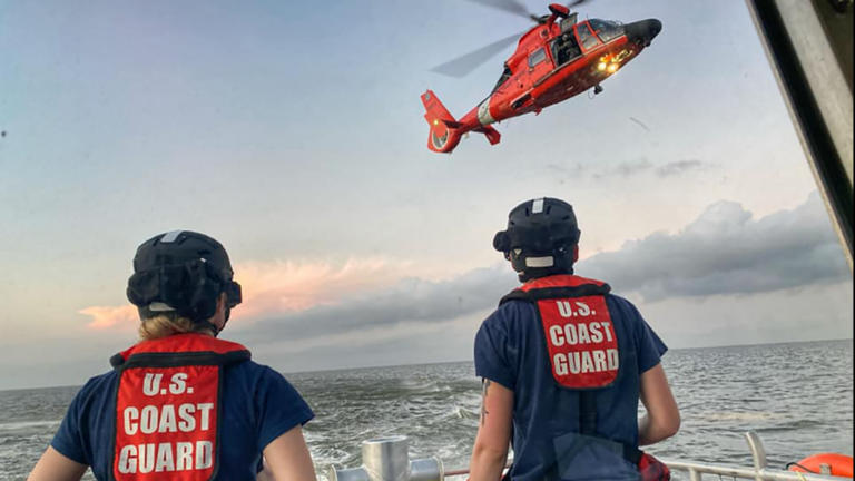 Coast Guard chopper faced dangerous conditions in attempted rescue