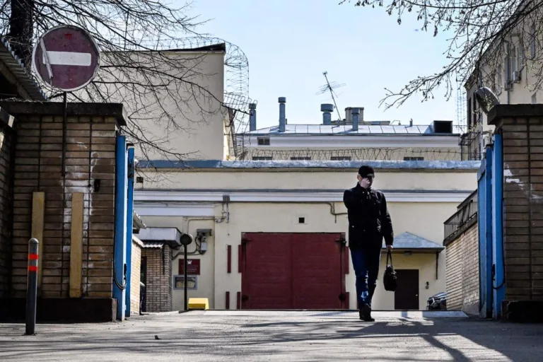Ex-US consulate worker Robert Shonov detained in Russia