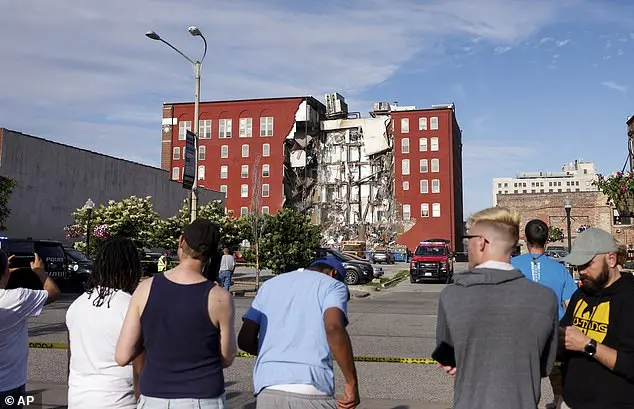 Frantic search for survivors continues in collapsed Iowa apartment building