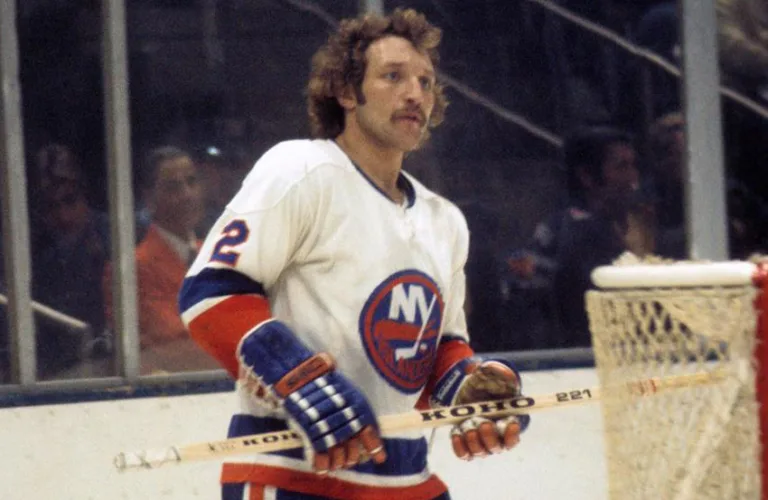Gerry Hart, a member of first Islanders team, dead at age 75