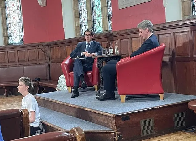 Hundreds of pro-trans students descend on Oxford in bid to disrupt feminist Kathleen Stock’s speech