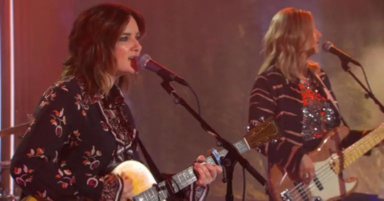 Saturday Sessions: Brandy Clark performs “Northwest”