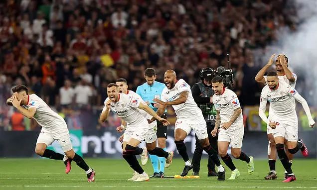 Sevilla 1-1 Roma AET (4-1 on pens): Spaniards crowned Europa League winners for the seventh time