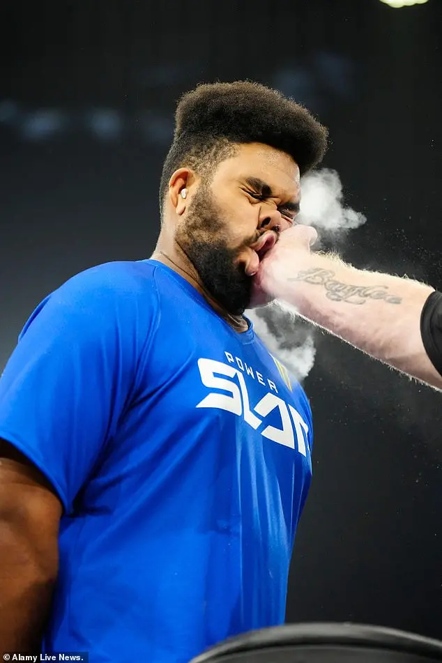 Strongmen brutally slap each other as controversial new slap-fighting league comes to Las Vegas