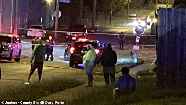Three killed and two wounded in shooting at a bar in Kansas City  