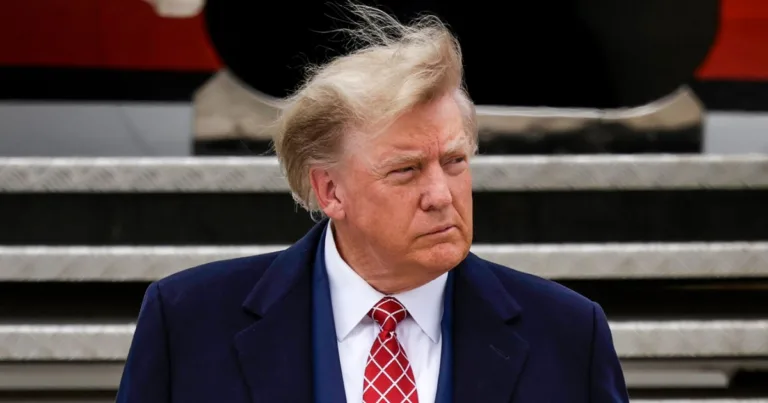 Trump won’t put on a defense witnesses in rape trial, his attorney says