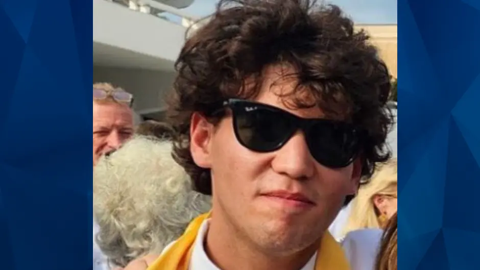 Video Shows Shadowy Figure in Water as Missing Teen Boy Jumps into ‘Really shark-infested’ Ocean