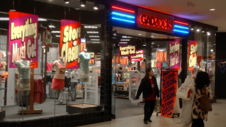 What happened to Gadzooks, the iconic mall store of the 1990s?