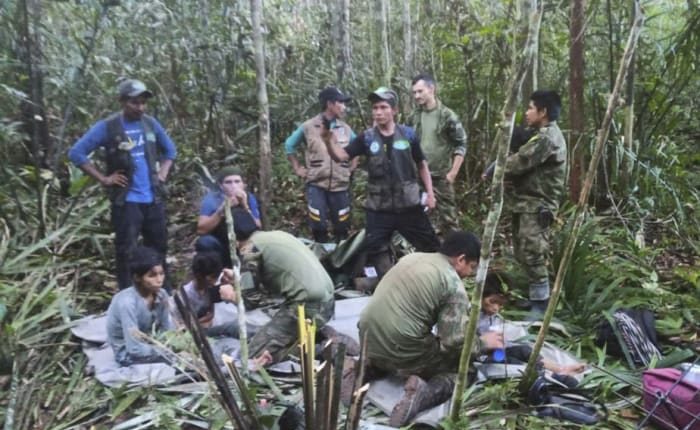 4 Indigenous children lost in jungle for 40 days after plane crash are found alive in Colombia