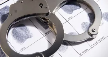 BRADENTON, Fla. - A Bradenton man has pleaded guilty to possessing a firearm as a convicted felon and possession with the intent to distribute fentanyl.