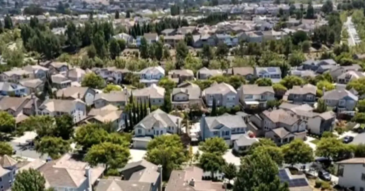 Coastal home buyers face low inventory, high demand