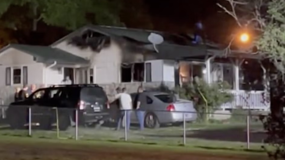 Developing 6 people including 3 children found dead in burning