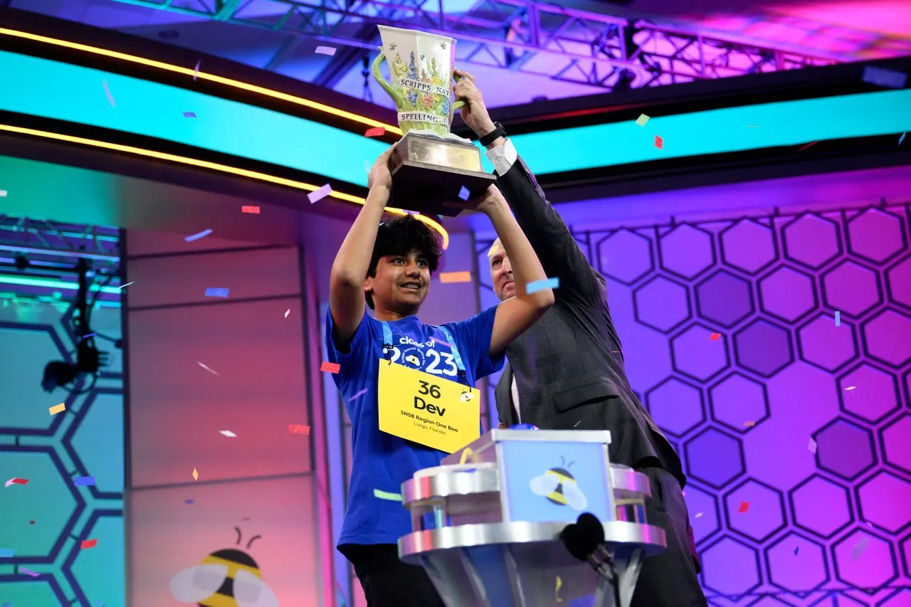 Dev Shah wins the Scripps National Spelling Bee on the word ‘psammophile’