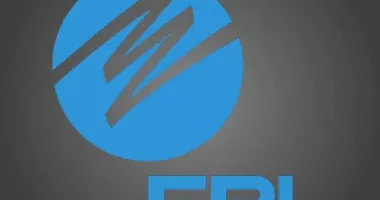 The state Public Service Commission should approve a proposal that would lead to lower bills for Florida Power & Light customers starting in July, the commission’s staff said in a new recommendation.