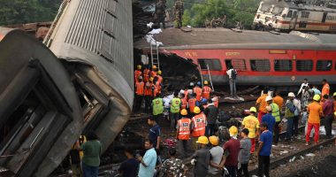 Hundreds killed in Indian train crash as officials say rescue efforts completed