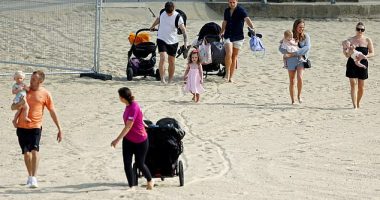 BOURNEMOUTH: Revellers head to the beach as hot weather spreads across Britain
