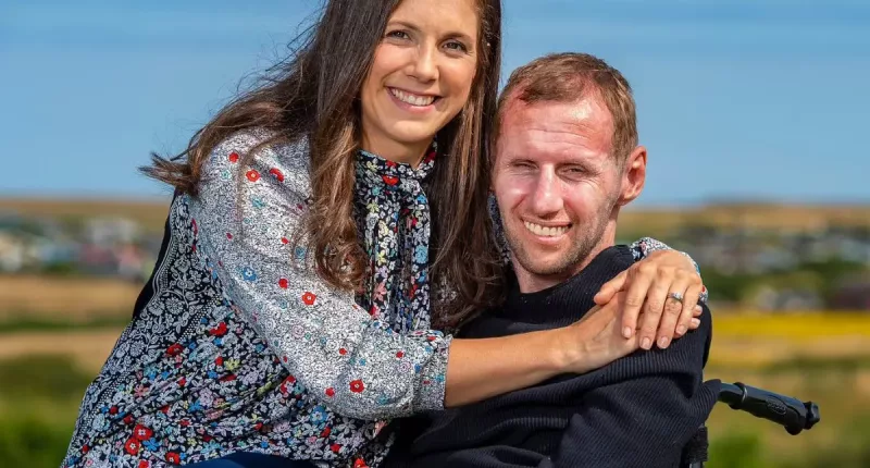 Rob Burrow Wife