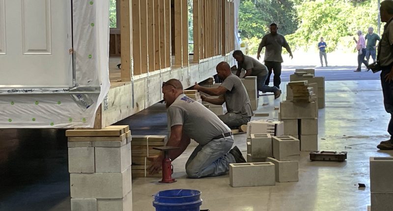 Santa Fe College students help build home with Habitat for Humanity
