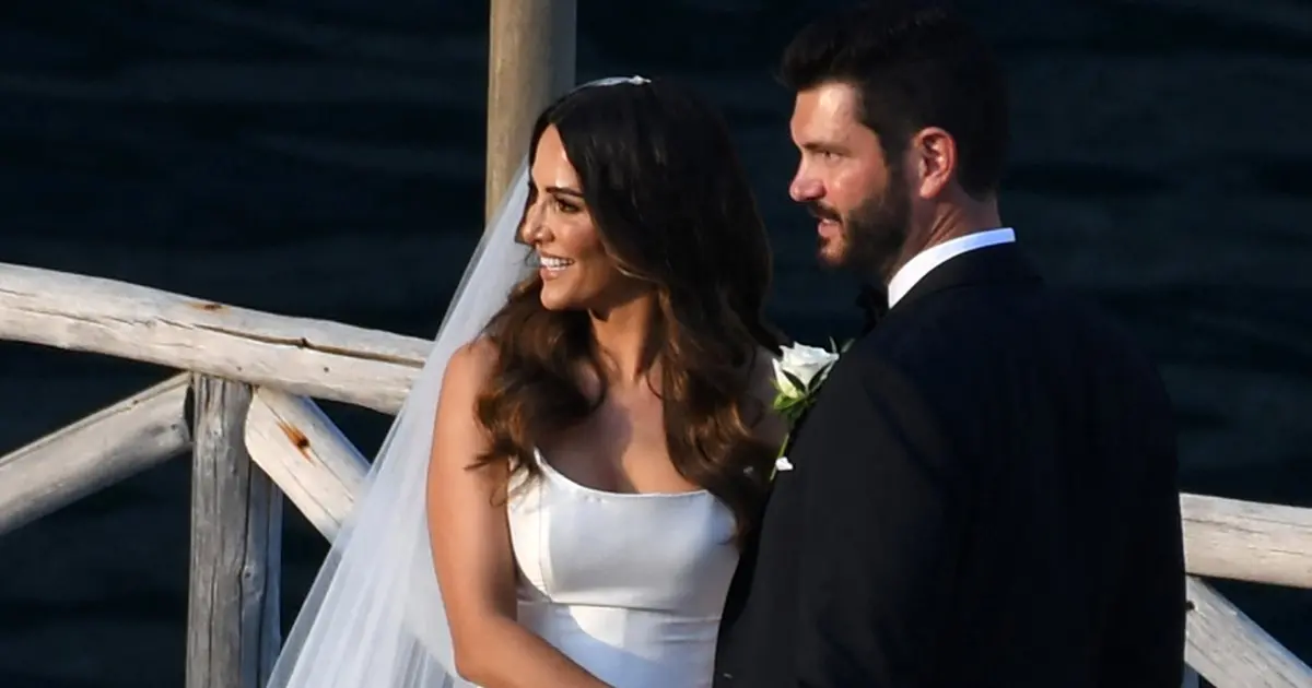 That's Amore! Bachelorette's Andi Dorfman and Blaine Hart's Wedding Album