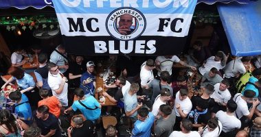 Thousands of Manchester City fans party on the streets of Istanbul ahead of Champions League final