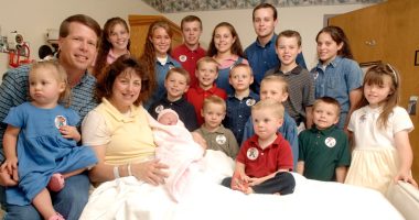 What Is Blanket Training? Duggar Family Parenting Method