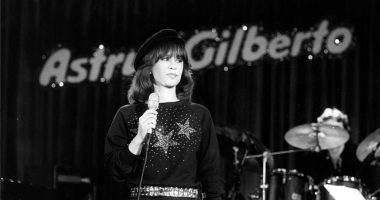 (GERMANY OUT) Brazilian singer Astrud Gilberto - 1984 (Photo by Siemoneit/ullstein bild via Getty Images)