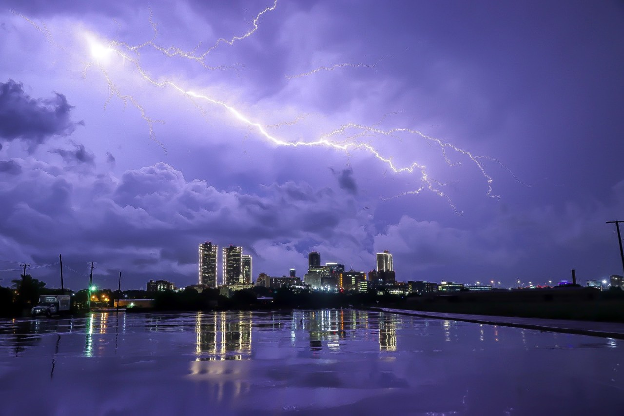Is it safe to shower during a thunderstorm? Internewscast Journal