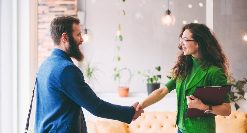 Want to Onboard Like a Pro? Here are 5 Ways to Retain Good Clients and Staff