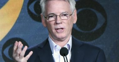 Sean McManus will retire in April after 27 years leading CBS Sports; David Berson named successor