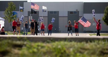 Biden, Trump to join striking auto workers in Michigan this week