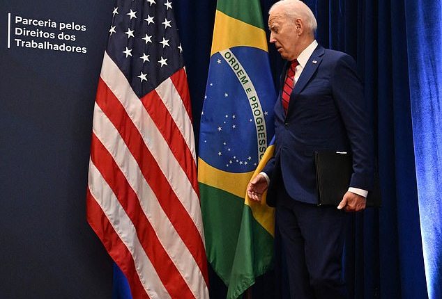 Joe Biden bumped into the Brazilian flag, marking his first gaffe within seconds of appearing on stage at the UN's big meeting in New York City this week