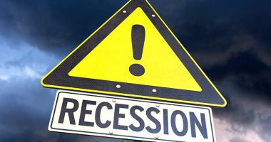 Business downturn fuels fears of recession