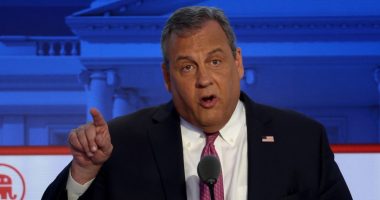 Christie takes swipe at Jill Biden during debate