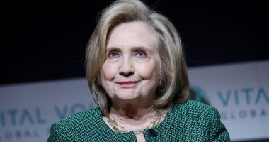 Clinton warns Putin will try to meddle in 2024 election