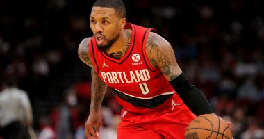 Damian Lillard traded to Bucks in blockbuster three-team deal with Suns
