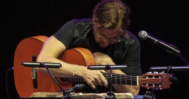 Famed US guitarist Al Di Meola has heart attack on Romanian stage