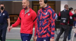 Reports say  USMNT coach Gregg Berhalter (L) and player Gio Reyna (R) have re-connected