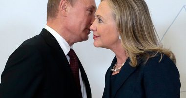 'He'll Do It Again': Hillary Clinton Warns of 2024 Russian Interference