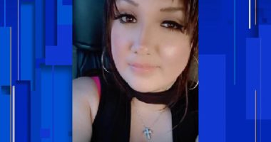SAPD, Crime Stopper search for clues after woman found with gunshots to head after crash