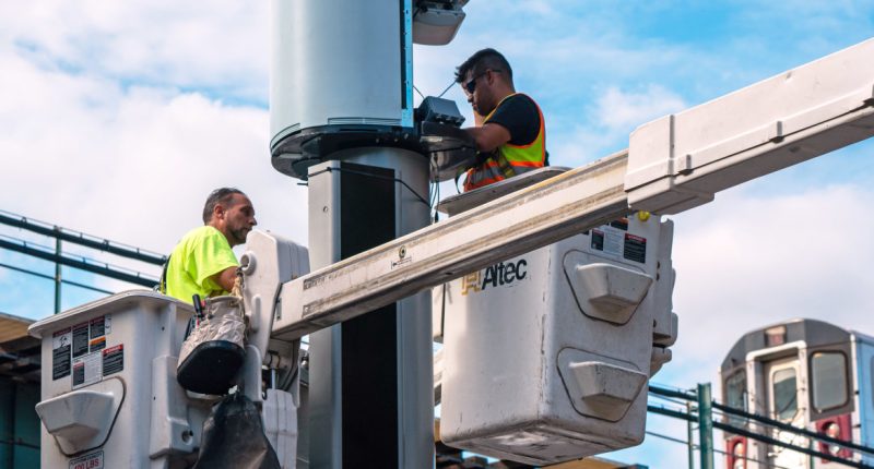 Is broadband essential, like water or electricity? New net neutrality effort makes the case