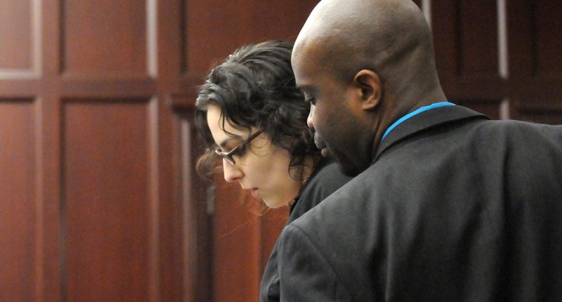 Jacksonville lawyer accused of asking murder defendants to lie continues practicing law